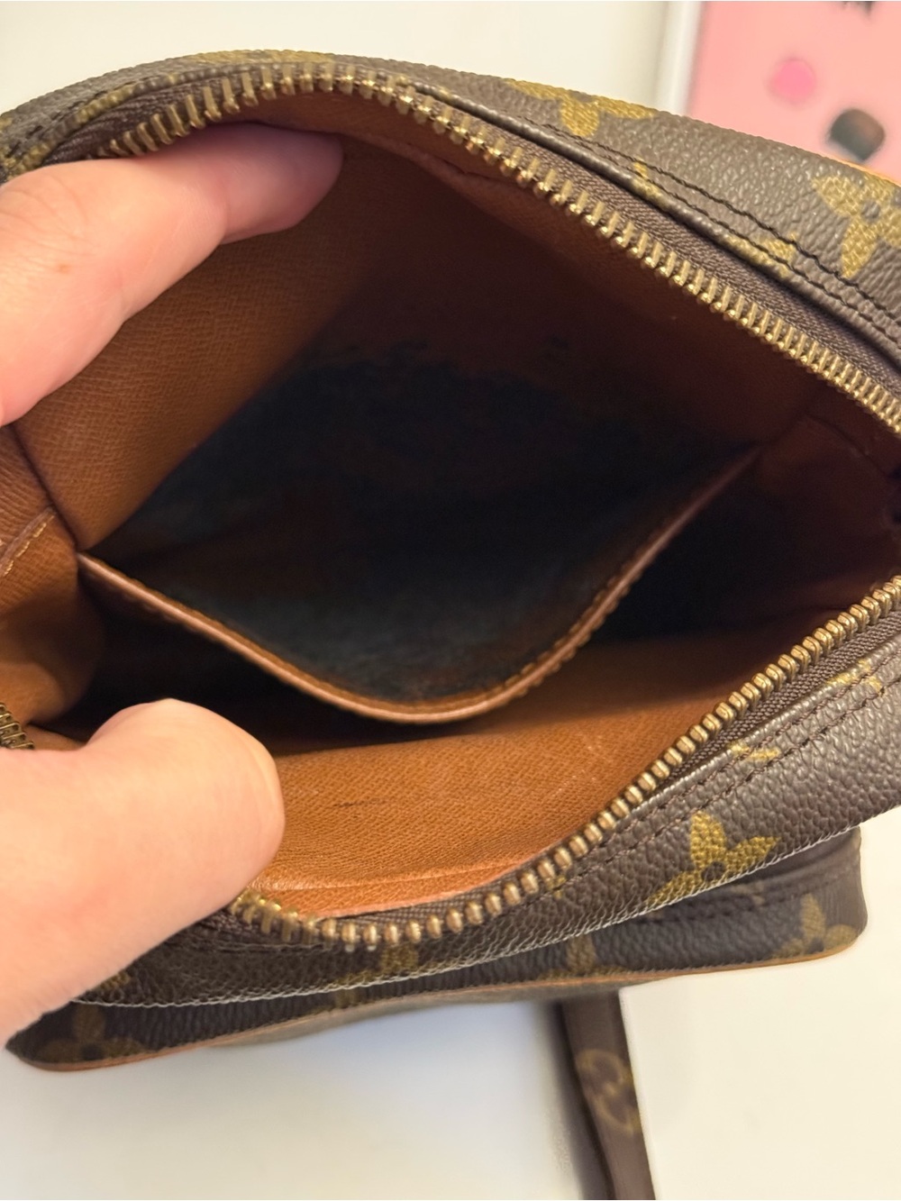 Louis Vuitton Amazone Monogram Crossbody bag 🌟 - Picture 15 of 17
